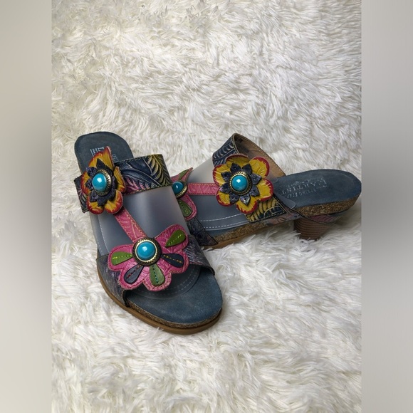 L'Artiste by Spring Step Multicolor Floral Sandals - Picture 5 of 15